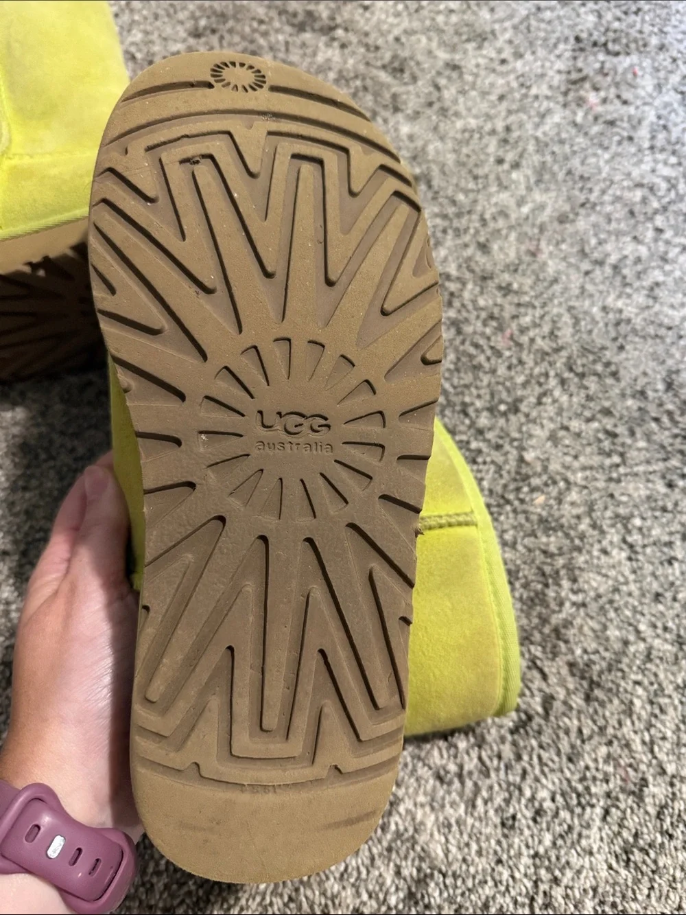 Vintage woman’s size 8 Green Ugg boots